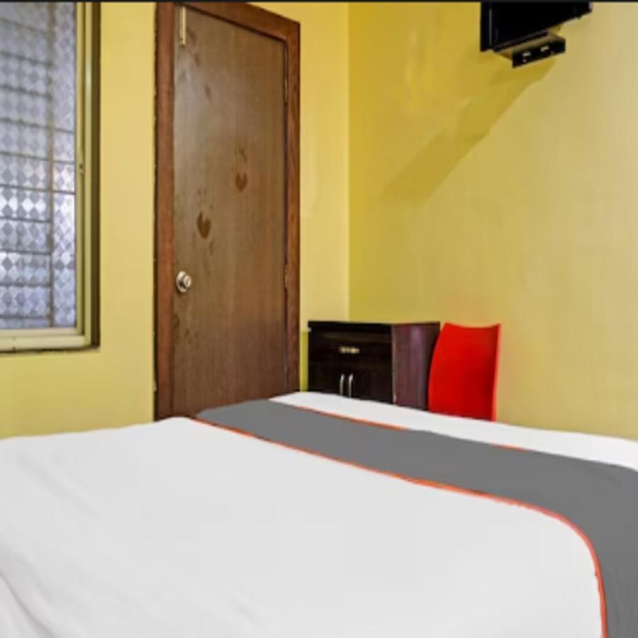 Carnival Hotel Pune Exterior photo